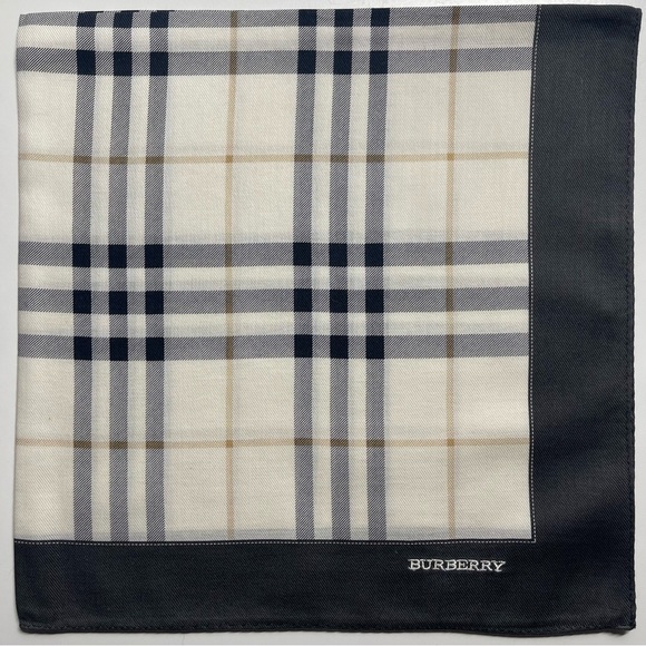 Burberry handkerchief - Picture 5 of 5